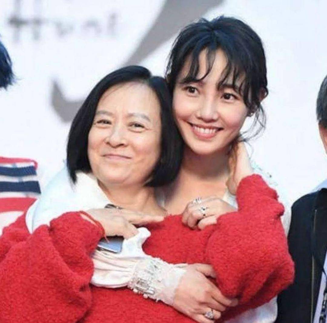 又在影视领域带出了多名一线大牌明星,如范冰冰,李冰冰,陈道明,任泉