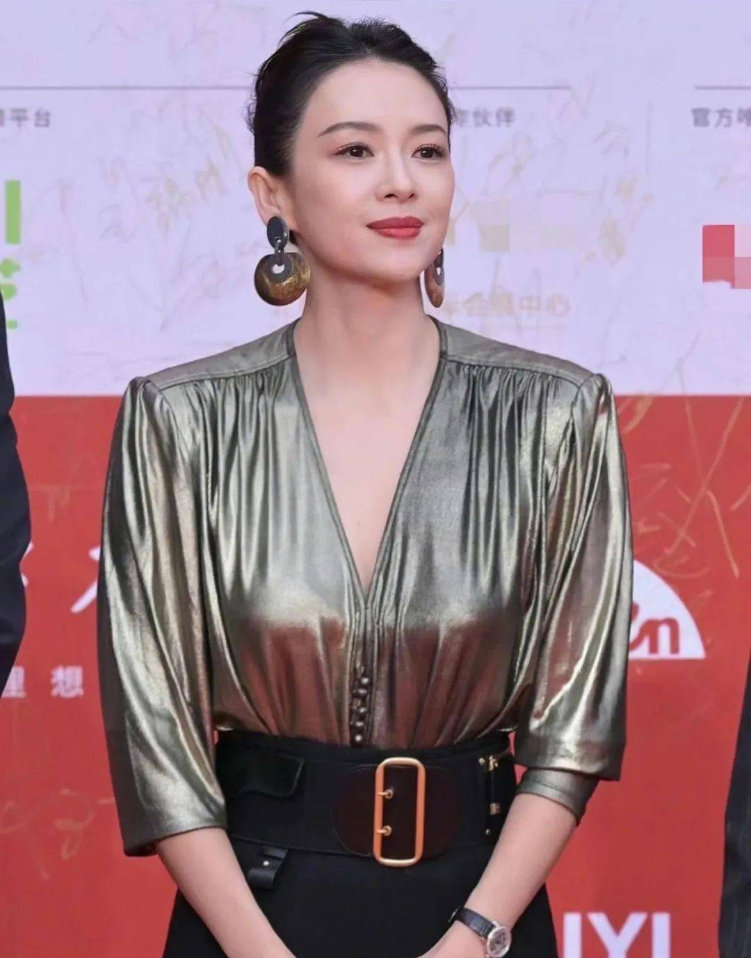 有人认为骨相美人比皮相美人更加抗老,比如章子怡就是公认的"骨相美人