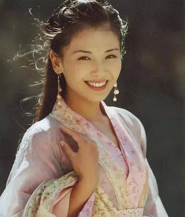 周迅在《如懿传》也被嘲,后面靠演技扳回_少女_观众_角色