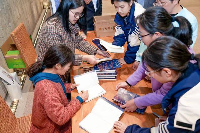 浙江作家方格子《寂静之声》新书分享会在富阳举行_小说_中国作协