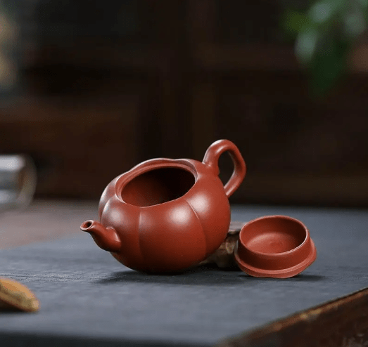 与瓷茶壶相比紫砂壶泡茶好在哪里？ 