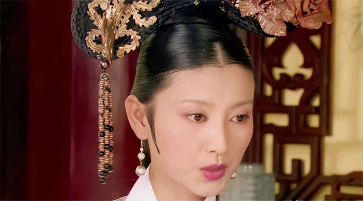 在原著中,温实初在拭去眉庄眼角的泪水时说道:"你不必为我流泪.