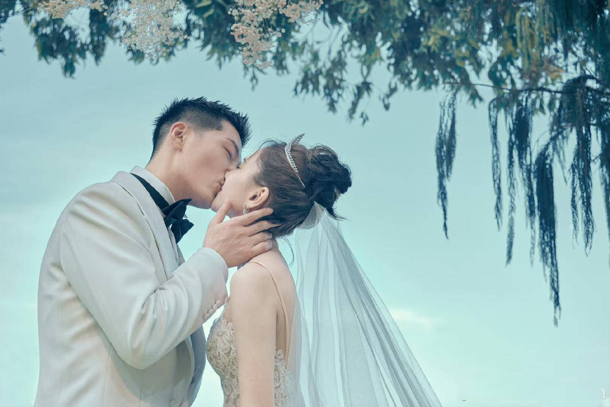 潘玮柏宣云将于明日补办婚礼,杨丞琳受邀出席,场地曝光豪华浪漫