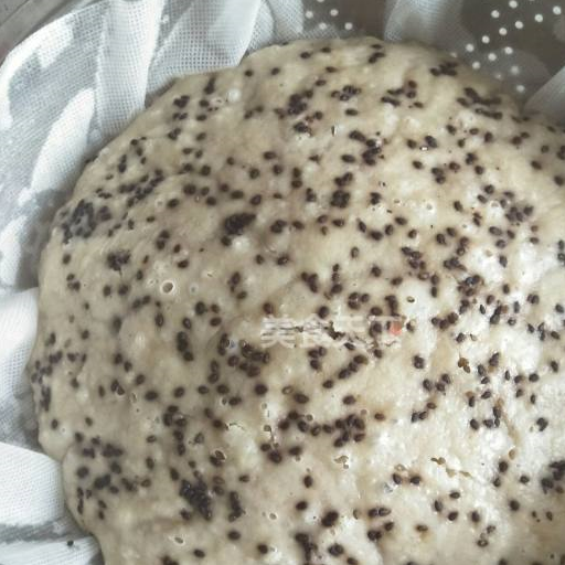 荞麦面黑芝麻发糕,香甜软绵很快手,好吃又养发!_功效_小时_降低