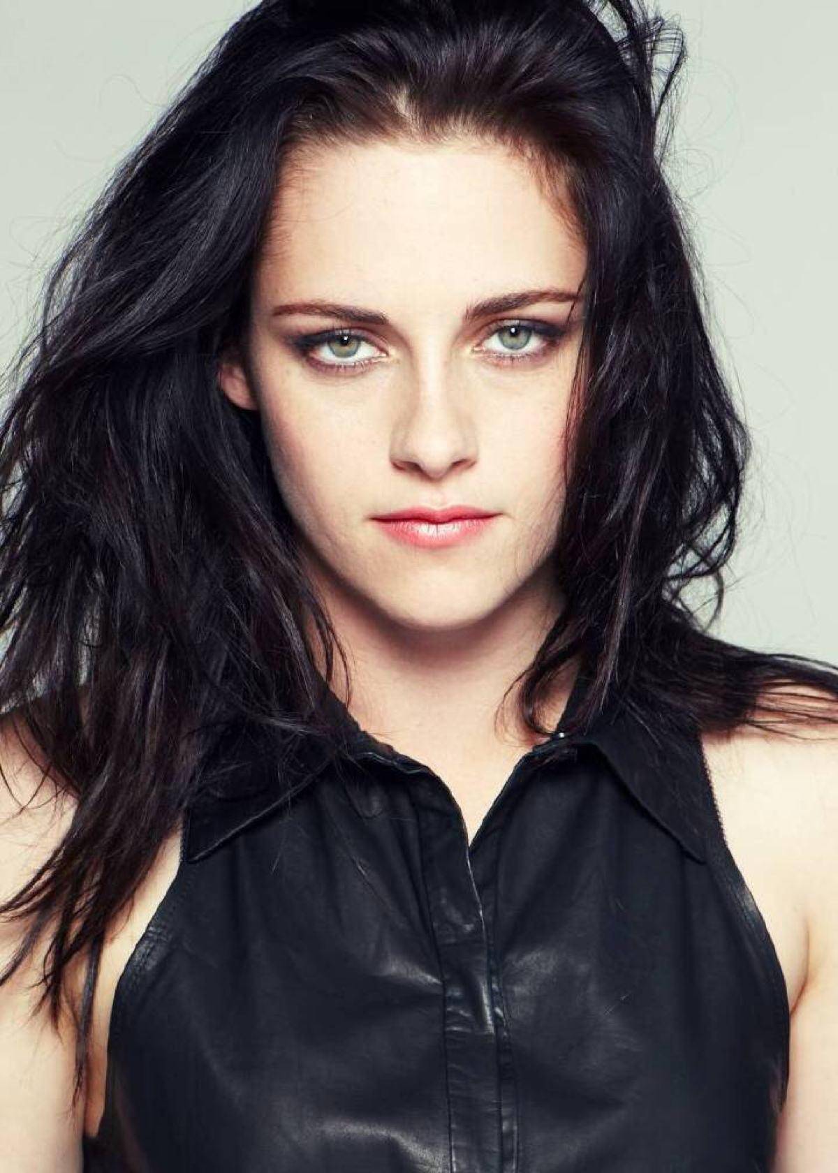 人类颜值天花板,这三位坐前排,没人敢不服!_明星_气质_五官