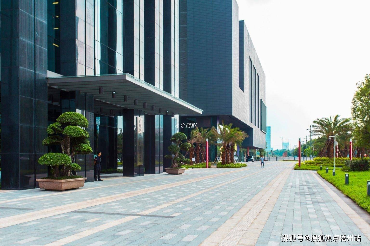 广州万胜广场写字楼共享办公 多种面积 灵活租赁 超高性价比_地铁