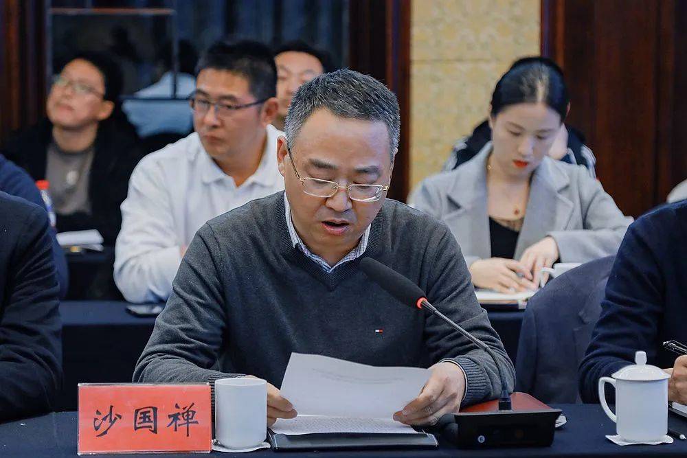 沙国禅对专家组不辞辛劳,对学校工作的精心指导表示衷心感谢.