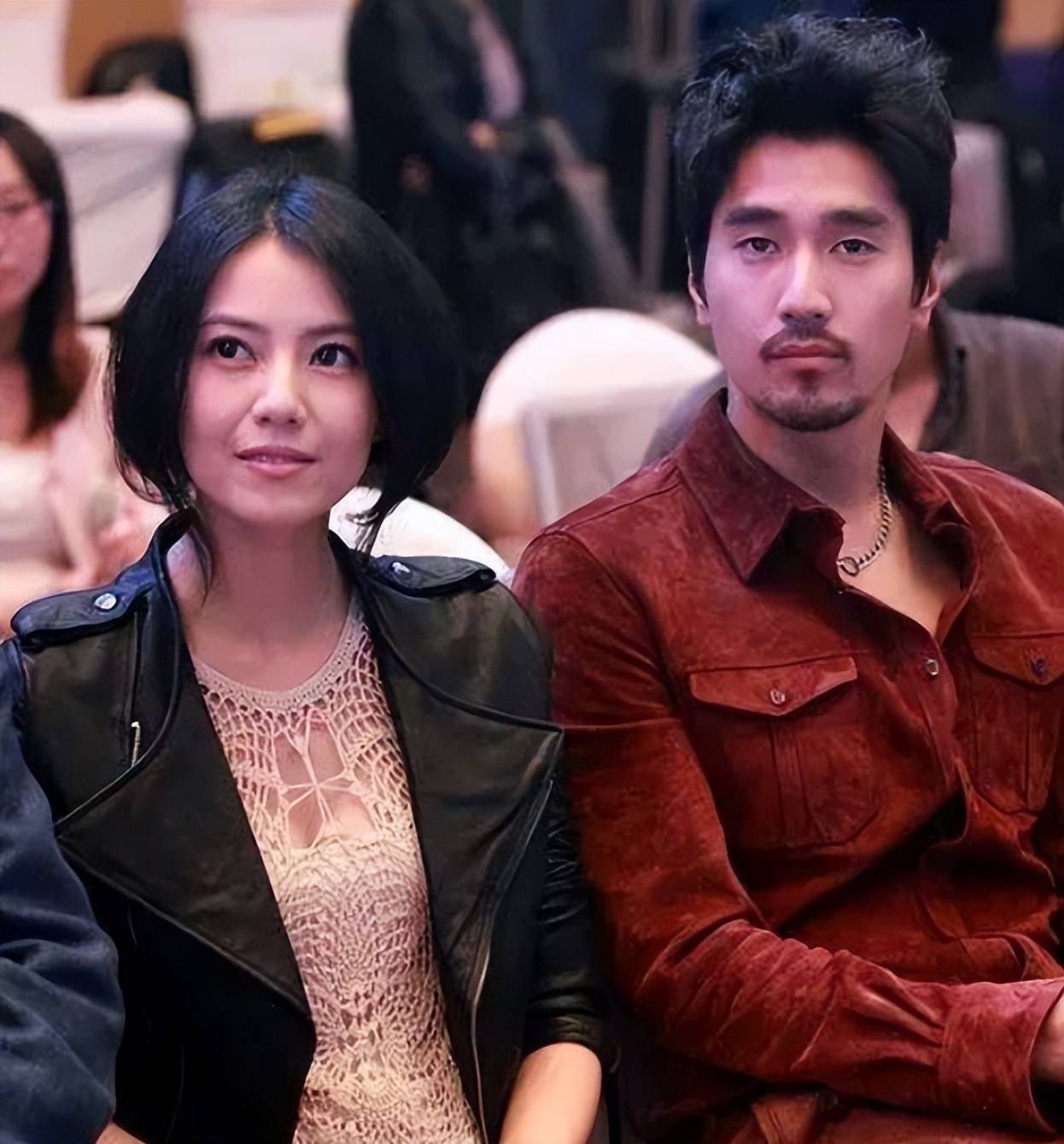 高圆圆,姚姚晨与赵又廷亲密举动引发猜测和揣测_事件_风波_媒体