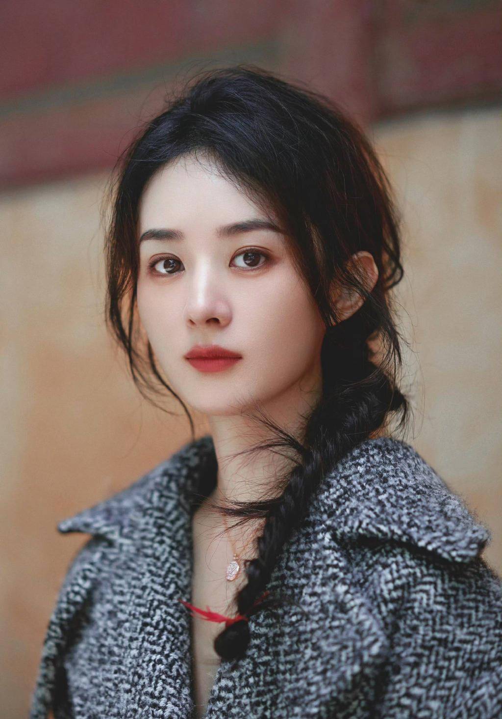 赵丽颖眼睛一亮,变身为一只可爱的小兔子.