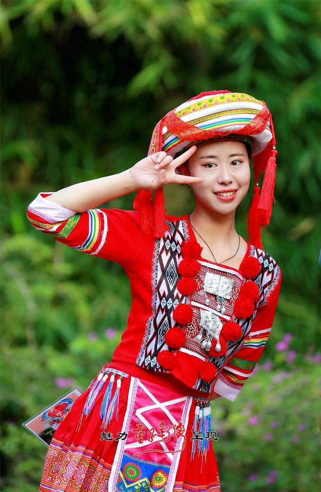 广西侗族少女长啥样?_桂林_女孩_几位