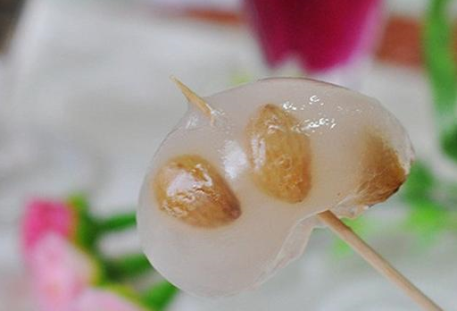 学校门口有种"彩色果冻",2元一个,卖两个小时,半小时就回本_小吃_混合