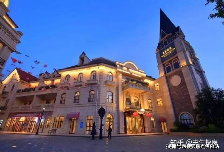 项目配套15 大多功能配套包含酒店,娱乐,休闲,旅游等度假配套,1 大