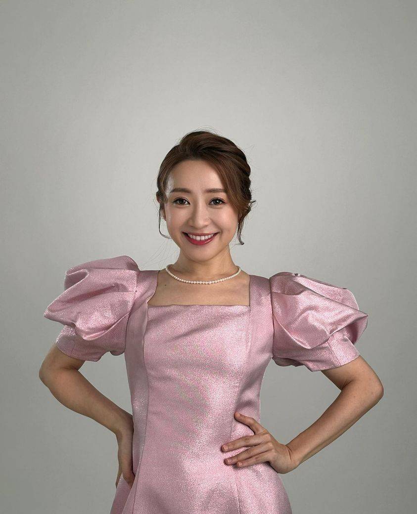 37岁女歌手庄群施片场拍戏时猝死,事发几小时前晒自拍状态超正常_蔡子