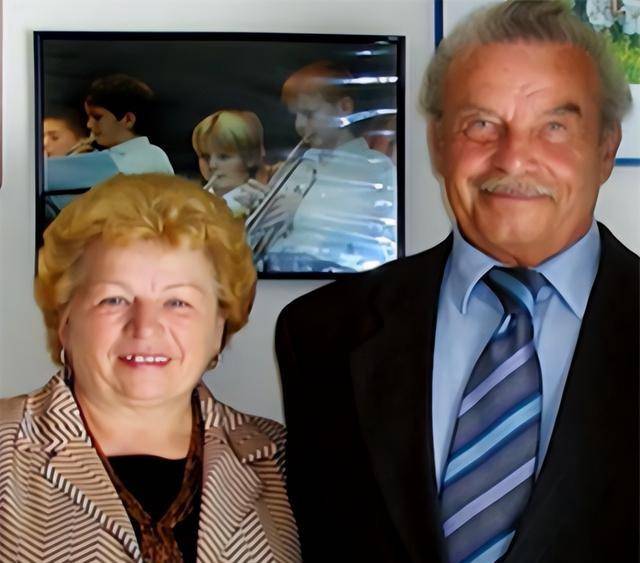 2008年奥地利囚禁案,父亲把女儿关在地下室24年,强迫她生下7孩_约瑟夫