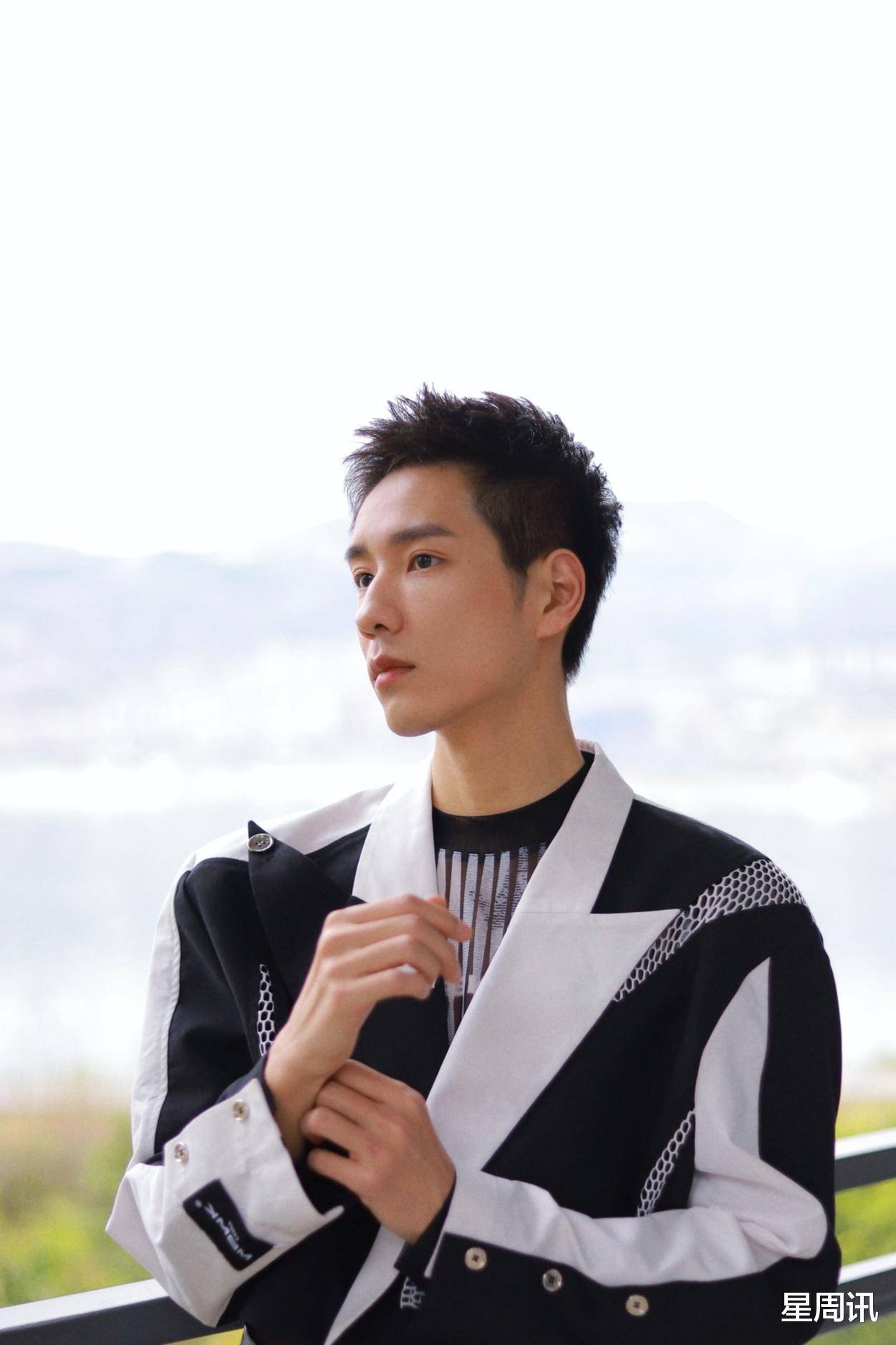 纪向宁"机智"表现引关注,未来希望挑战导演工作_青年_电影_节目