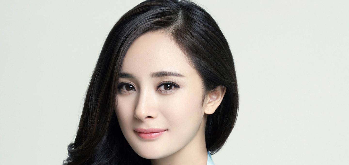 杨幂风雨之后见彩虹,新生活绽放个人魅力,往事不回头余生不将就