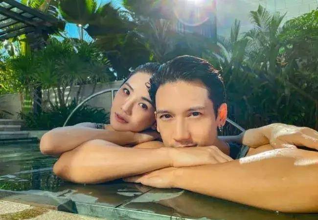 关智斌也曾不止一次和张敬轩传出绯闻,网友扒出蛛丝马迹,力证两人的