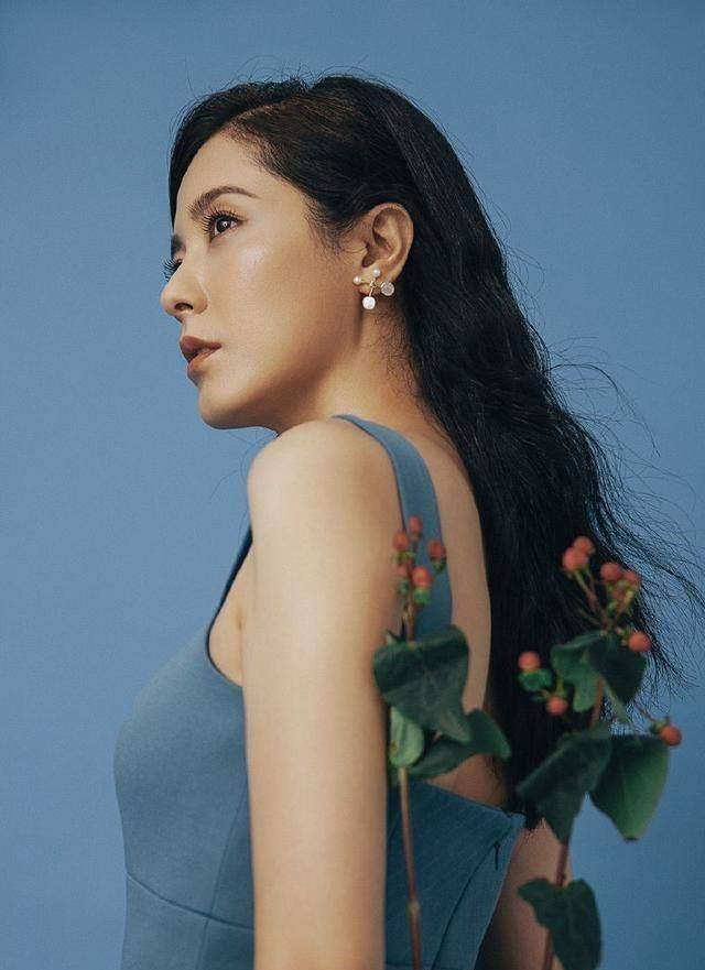 中戏第一美女!美得叫人窒息!"姨圈顶流"曾黎写真赏