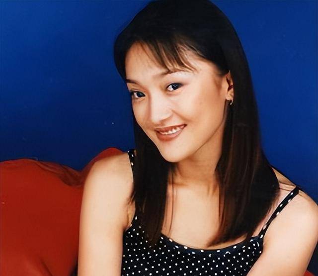 周迅重现"好多人啊"名场面,网友:时光倒流,女神依旧_活动_周周_表情