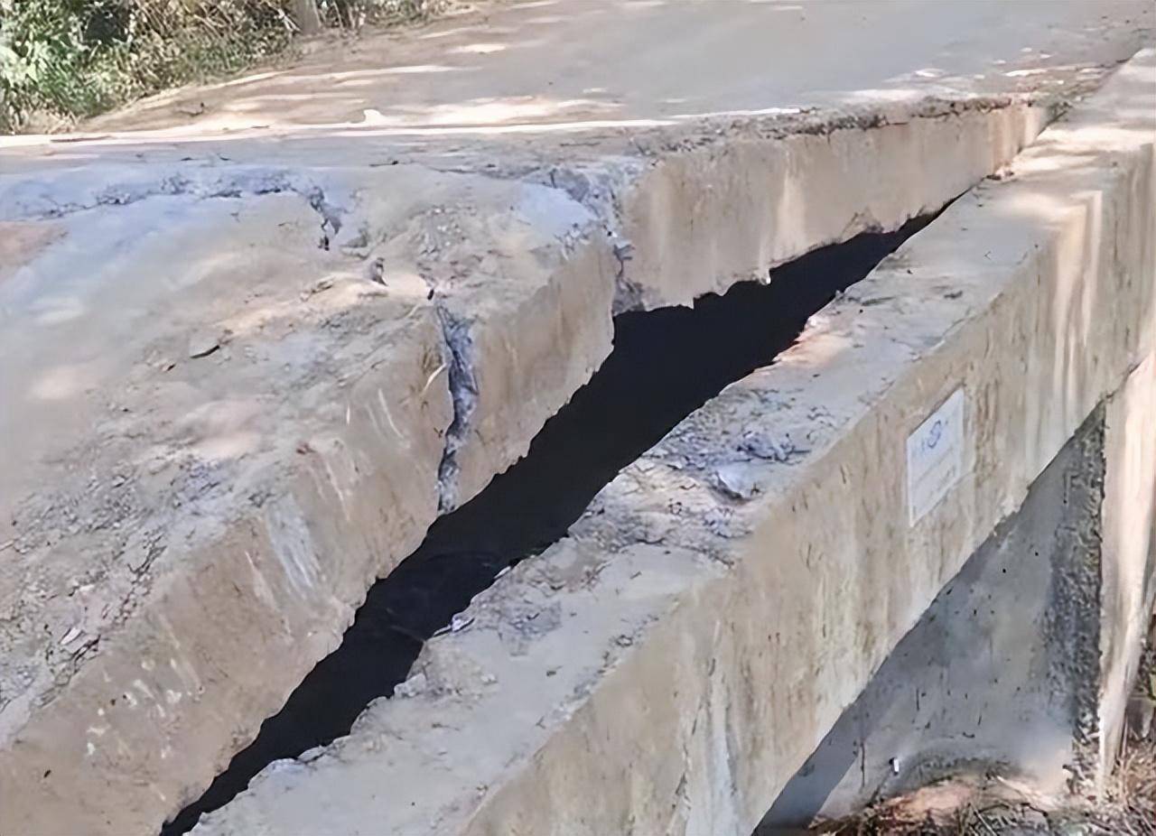 明明水泥路比沥青路更耐磨，为何高速路非要用沥青？到底哪个好？(图3)