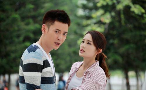 2014年与韩栋主演的都市情感励志剧,李沁饰演的叶明珠原名刘婷婷,本是