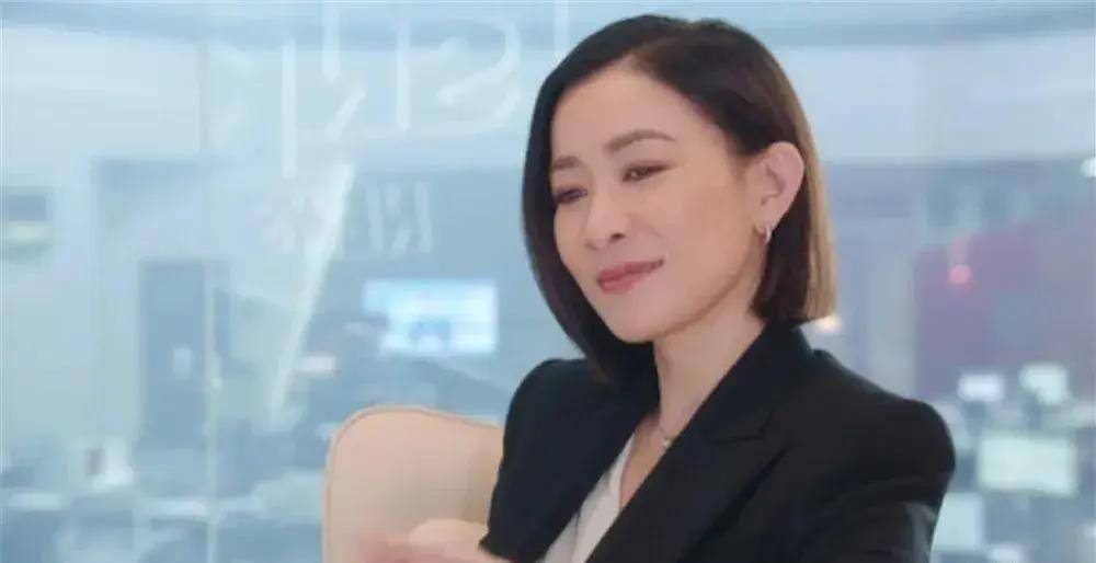 "《新闻女王》佘诗曼:岁月无痕,她还是那个她"_tvb_年龄_角色