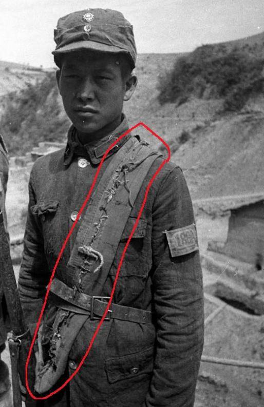 八路军子弹袋都长什么样?别被抗战神剧给骗了,现实差距大