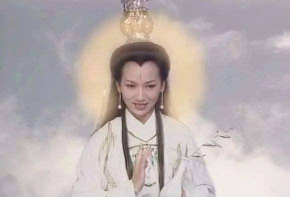 和黑熊怪打了很多次,都拿不回来锦镧袈裟,所以他向南海的观音菩萨求助