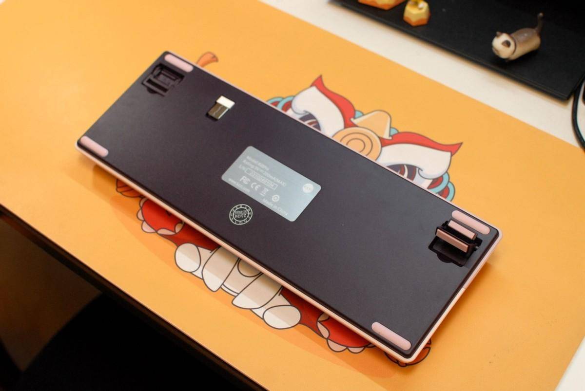 珂芝K68 Pro+K20:二次元潮玩配色,兼具个性与多种玩法的机械键盘