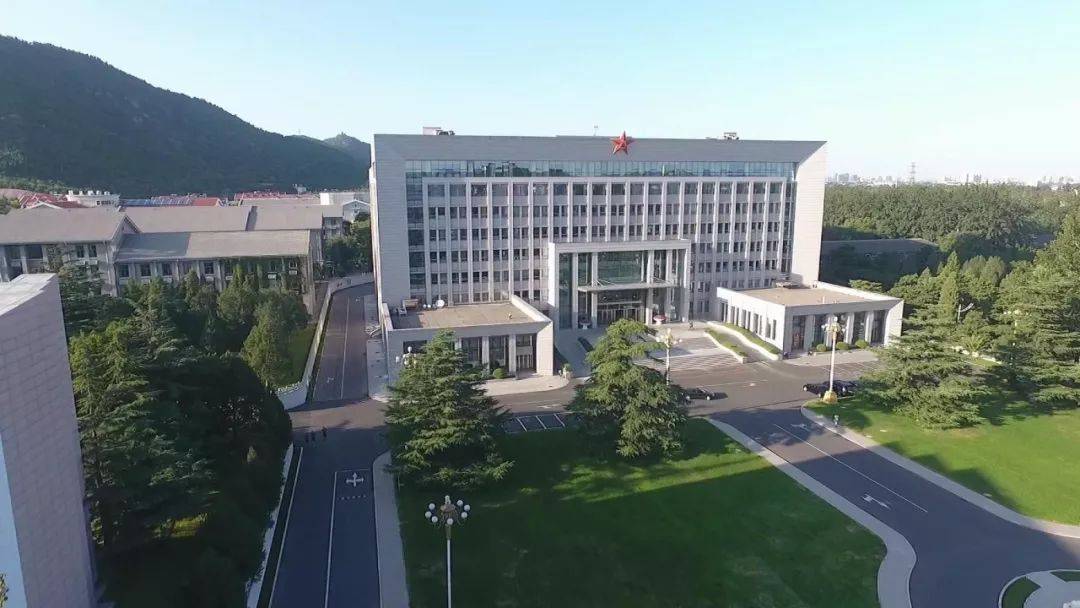 国防大学和国防科技大学对比_国防大学与国防科技大学哪个好_国防科技大学高考录取分数