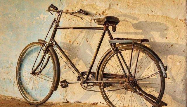 中国自行车的发展史了解自行车发展历史的话,就不难发现这种交通工具