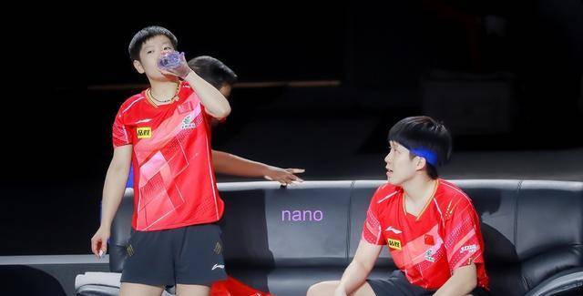 当时,孙颖莎,王曼昱,陈梦等年轻运动员已经基本成年,已经能够承担起