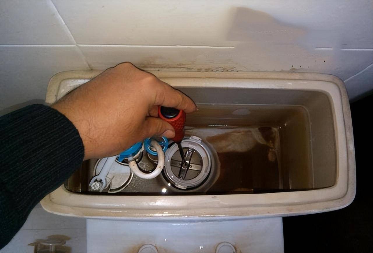 vib卫浴丨冲水马桶水箱配件坏了怎么更换?值得了解!_问题_排水_调整