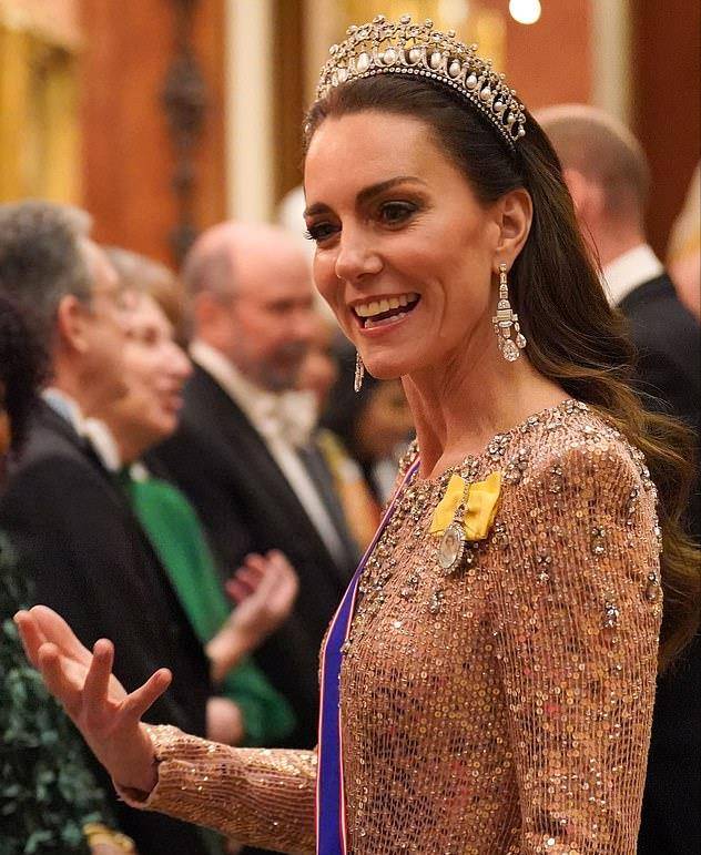 凯特妹妹亮相红毯!