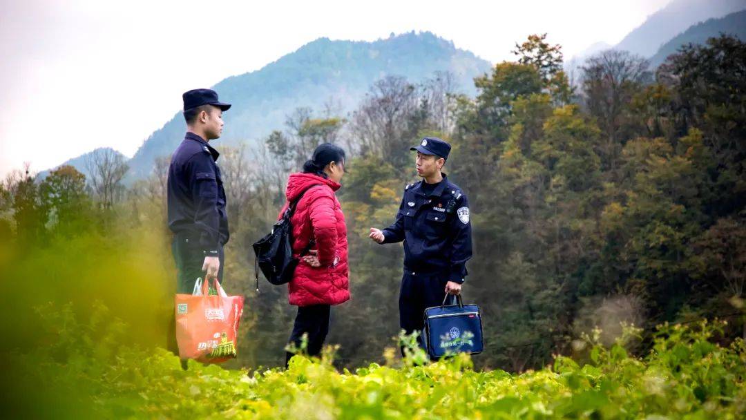 郜志勇:智勇双全护群众平安_工作_苏马_老人