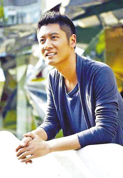 被林心如嫌弃的任重,无戏可拍束手无措去教书,是阿云嘎郑云龙的师爷
