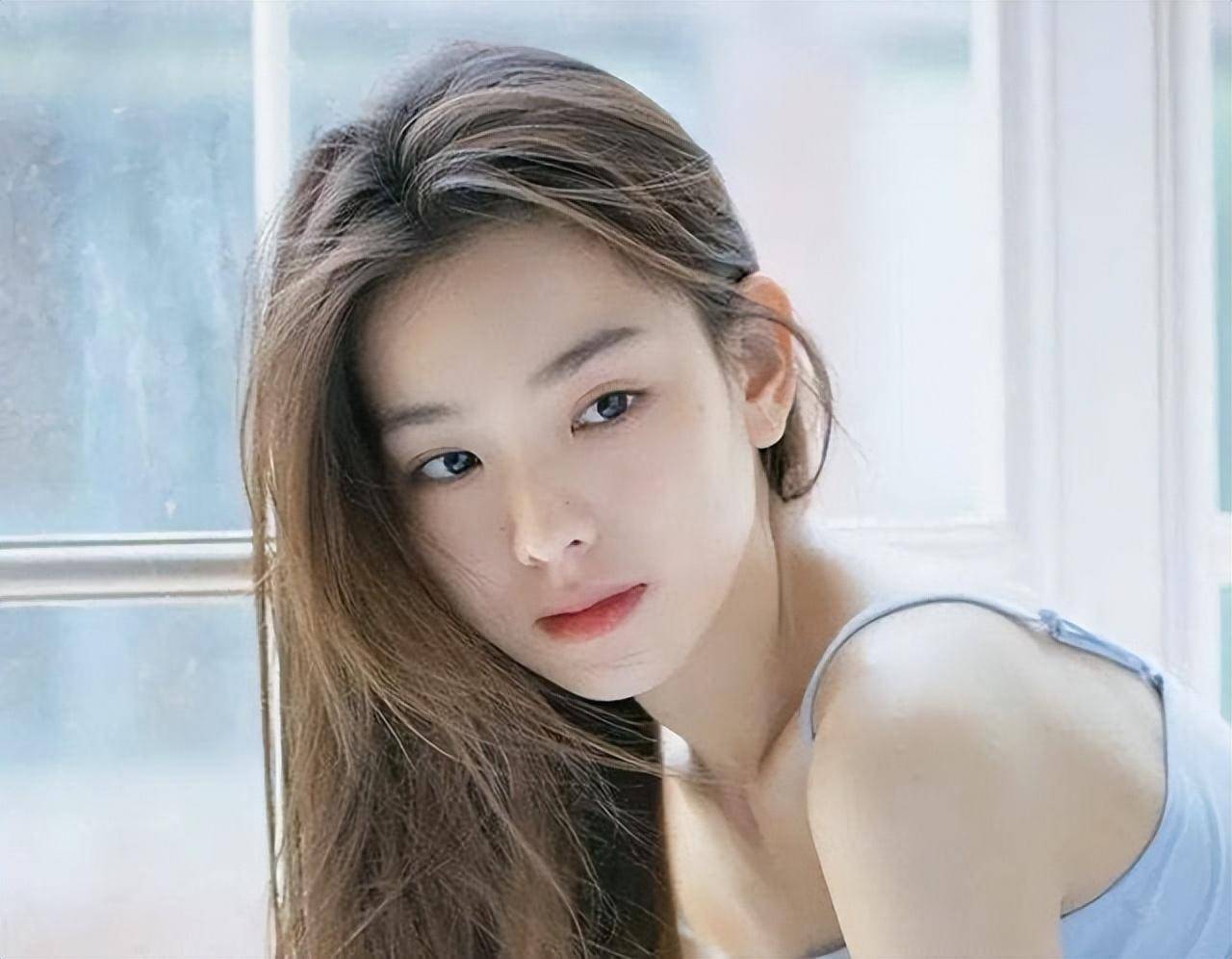 孙一宁,一个让王校长"舔狗"都得不到的女人,如今又打猥琐男_男子_王