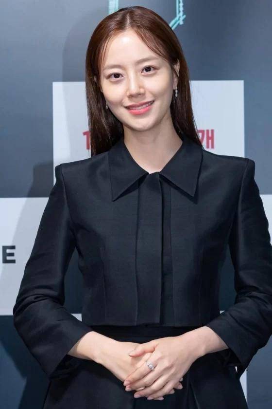 受李善均影响,她不参加"2023 sbs演技大赏",网友表示太可惜了_文彩元