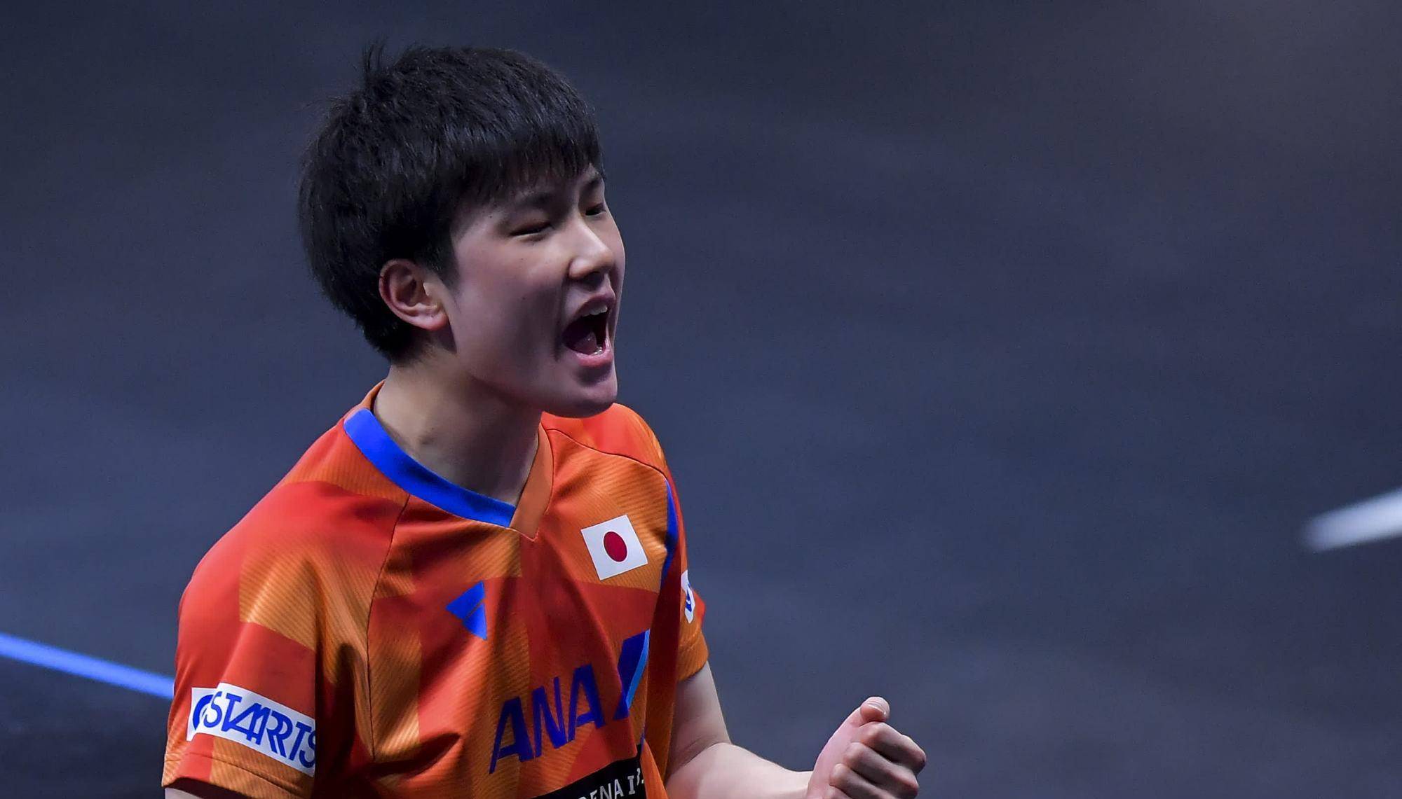 故土难归的张本智和,在接受采访时几度哽咽,我爸妈是成都人_日本_训练