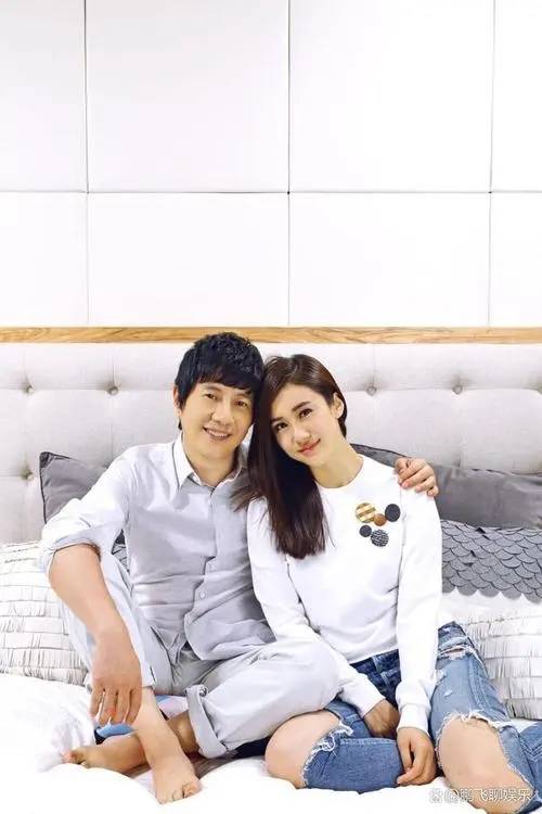 郑钧刘芸爱情故事:台上《天敌》,台下深情,倔强夫妻的甜蜜传奇_性格