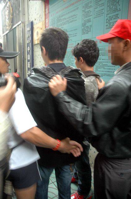 惯犯竟然偷走两挺轻机枪要去做大案:2003年兵工单位枪支失窃案_张建国