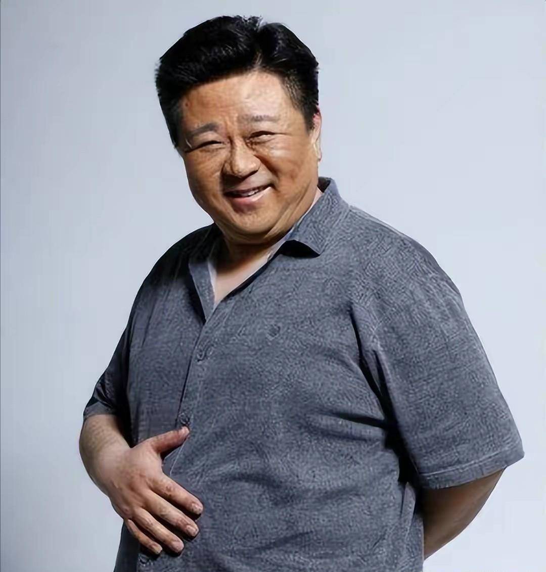 "胖星"梁冠华:这辈子做得最正确的决定,就是娶才貌双绝的唐烨