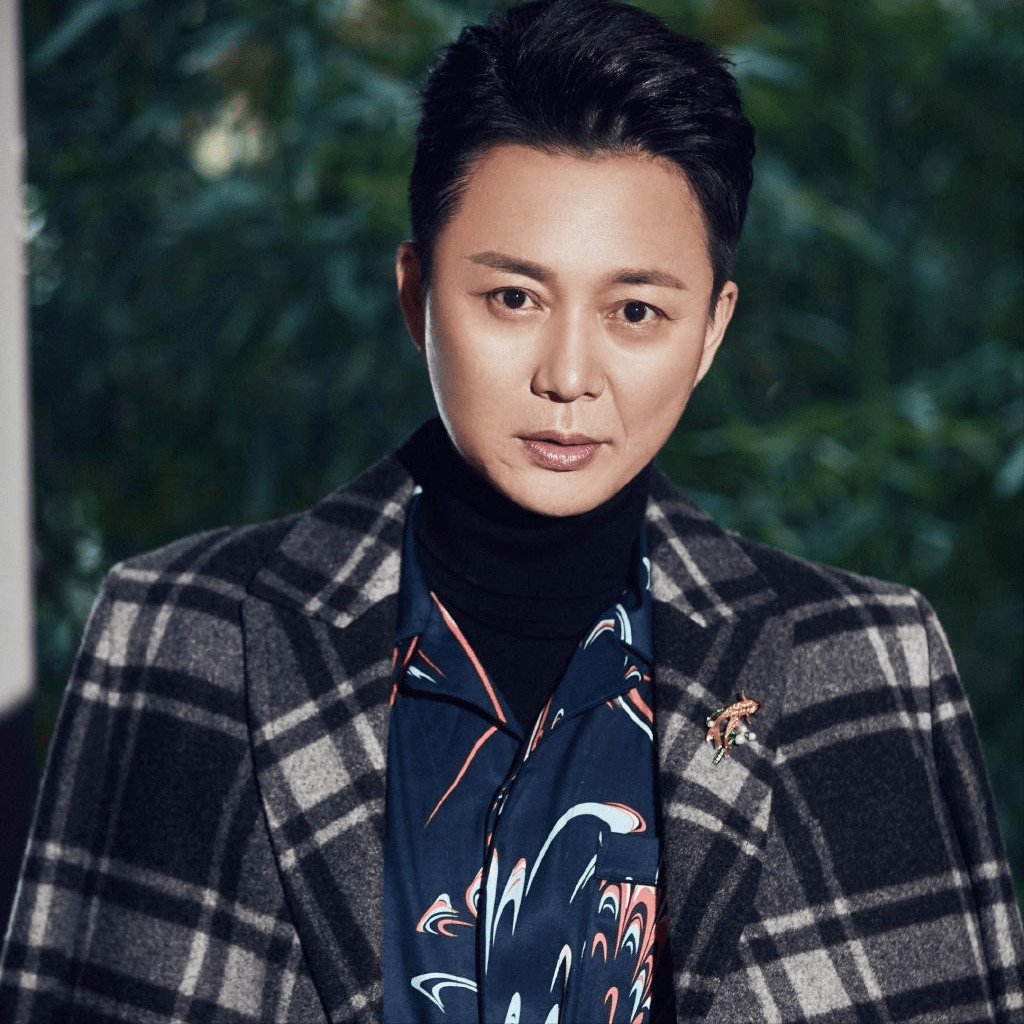 刘奕君:得罪影后被封,分手后不敢碰爱情,终娶女强人获得幸福_宋佳