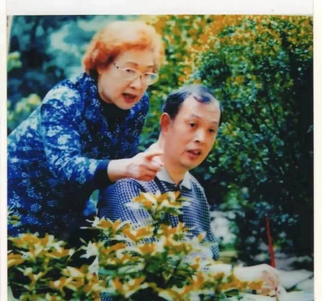 金迪与摄影师丈夫恩爱一生,秦怡田华都命苦_黄宗英_赵丹_生活