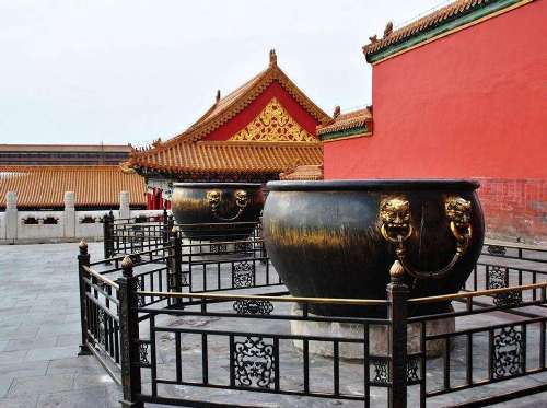 故宫中随处可见大水缸，用途是什么？佩服古人的智慧(图7)