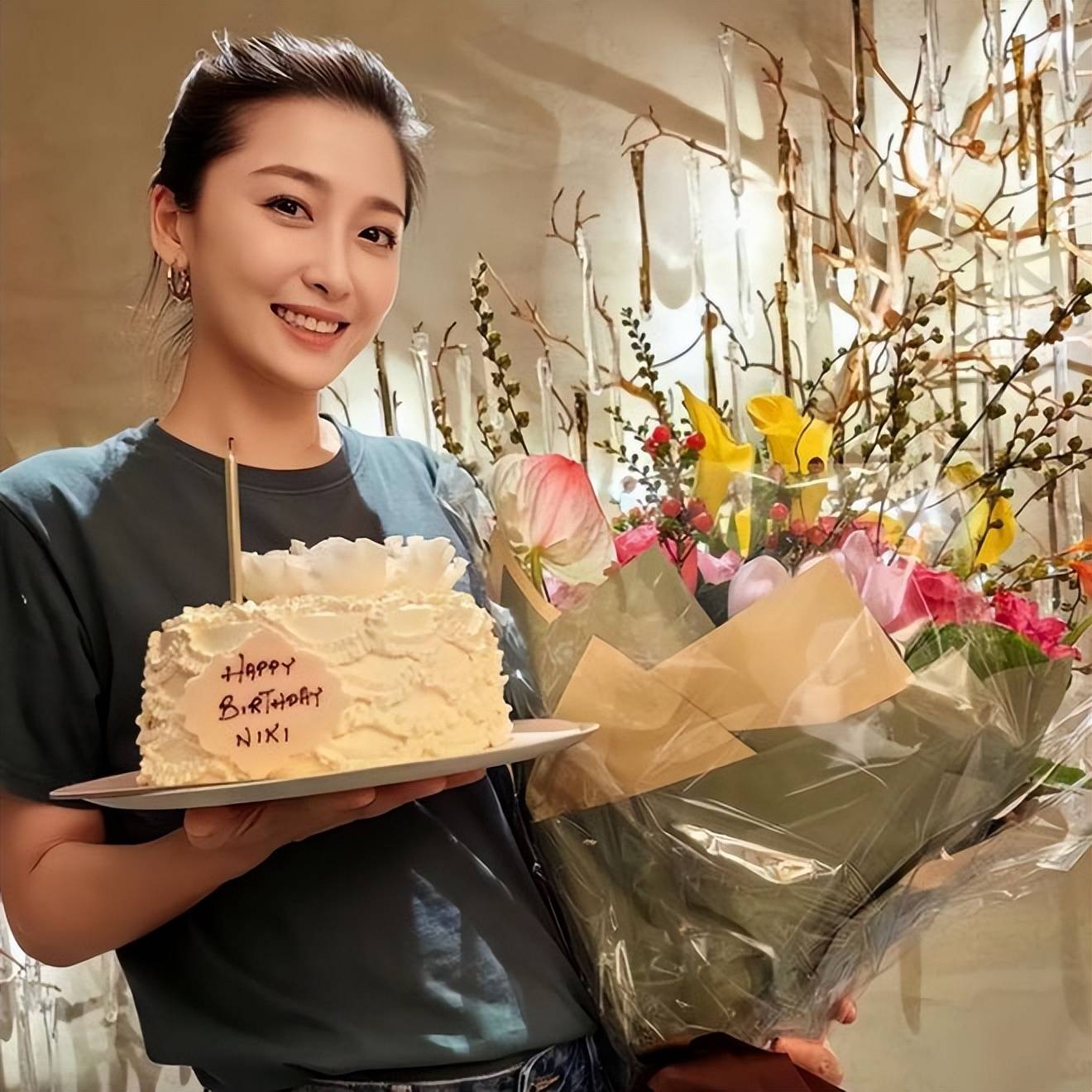 44岁周励淇再怀二胎,高龄产子艰辛历程感动众人_母爱_人们_故事