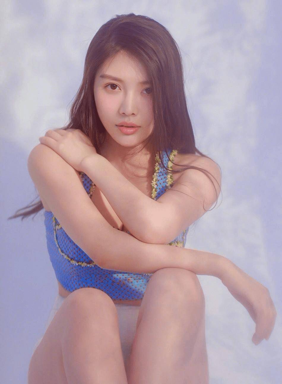 徐冬冬写真大赏:才华横溢的演员和歌手,未来将带来更多精彩作品?