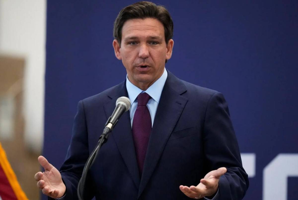 美国的政治体制我们都知道,联邦和州各管各的,州长拥有的权力非常大