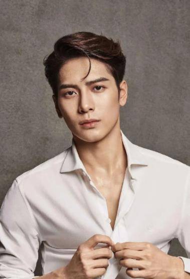 王嘉尔杨紫不为人知的关系?