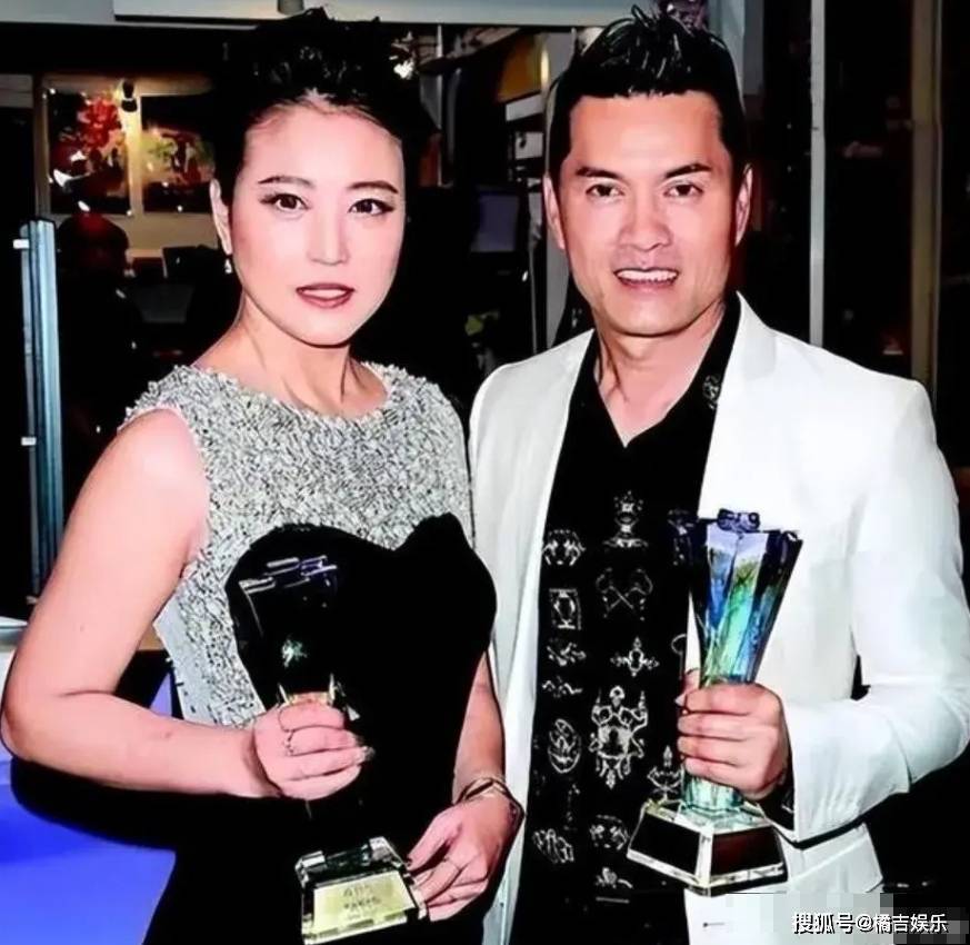 周海媚曾谈与吕良伟的感情,太不幸了!_隐私_安息_关系